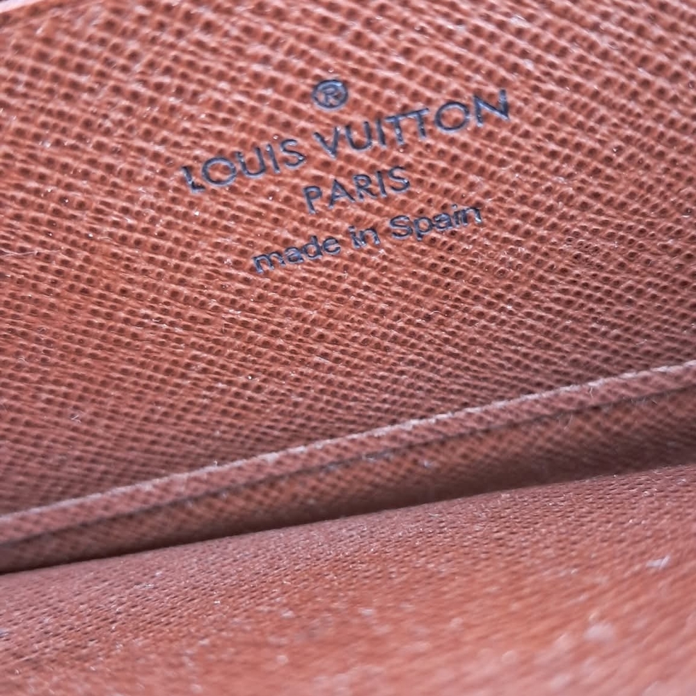 Louis Vuitton Monogram Wallet - Picture 7 of 8